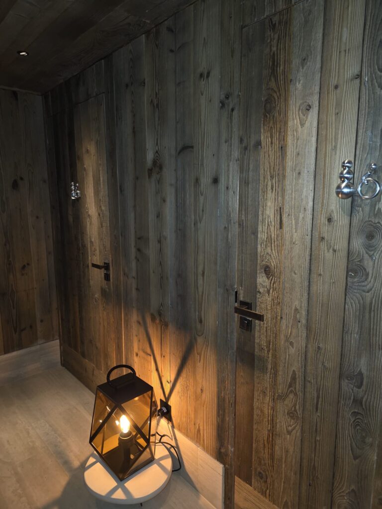 f7058082 7d35 4b9e a4c5 cc1f4c442e1a